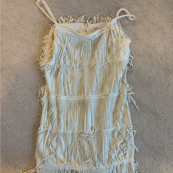 Cream flare dress - Picture 1 of 4